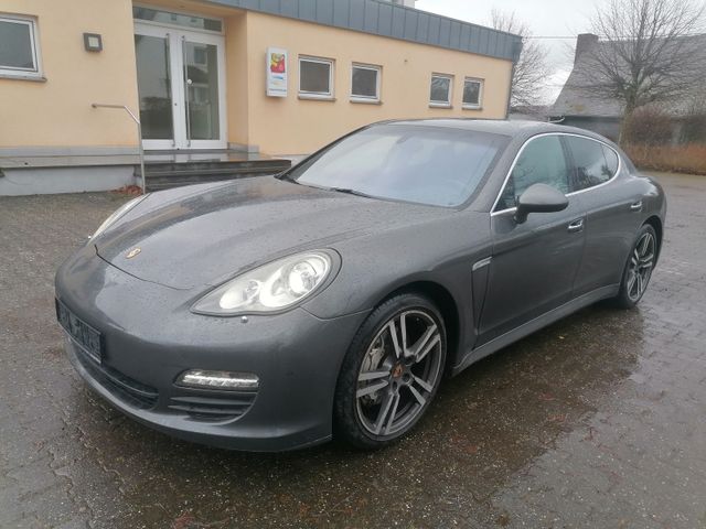 Porsche Panamera S