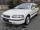 Volvo V70 2.4 - - weiße Volvo V70