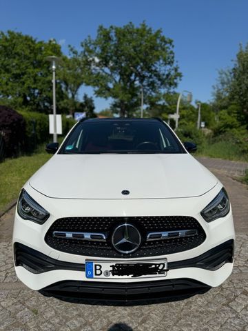 MERCEDES-BENZ GLA 250 AMG 4MATIC DCT -