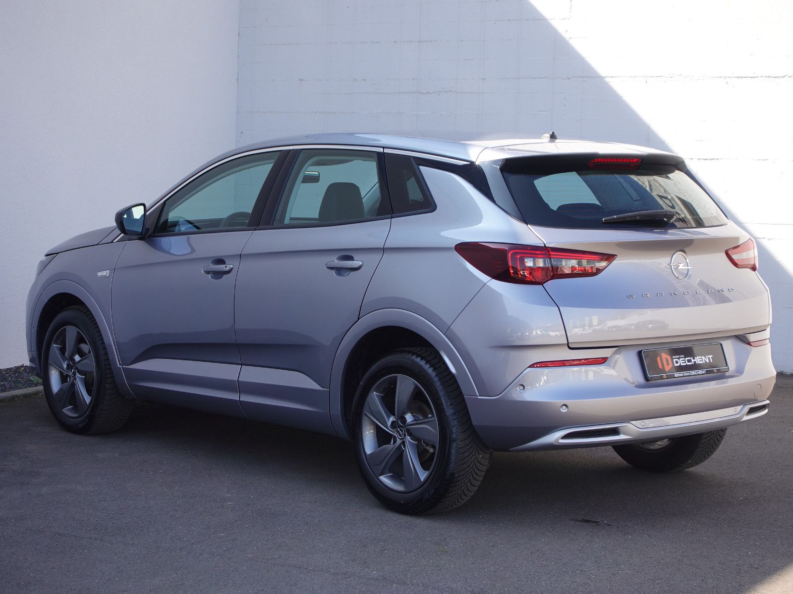 Fahrzeugabbildung Opel Grandland Enjoy 1.2T,Sitzhzg,LED,Parkpilot,Allw.