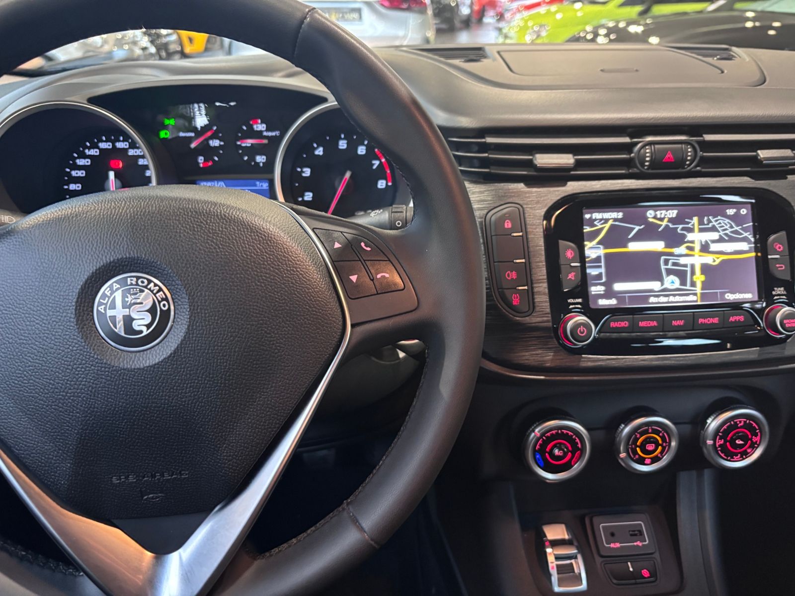 Fahrzeugabbildung Alfa Romeo Giulietta Basis KLIMA NAVI