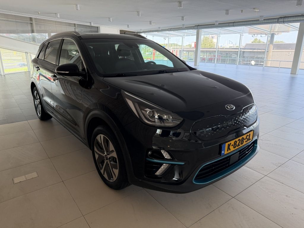 Kia e-Niro Dynamic PlusLine 64 kWh SOH 100% imagem 2