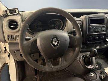 Renault Trafic - 10