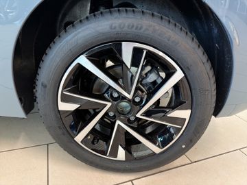 Fotografie 15 des Opel Corsa GS Hybrid eDCT Kamera LED Sitzheizung