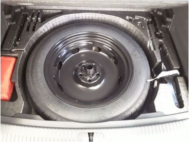Tiguan 2.0TDI DSG R-Line Standhzg/AHK/HUD/Kamera