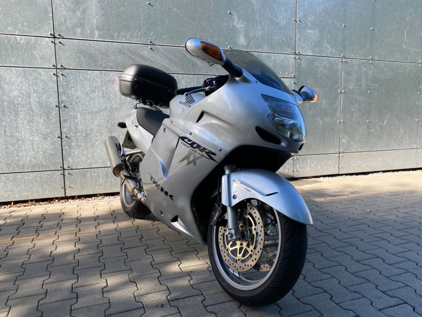 Fahrzeugabbildung Honda CBR 1100 XX SC35 aus 1. Hand