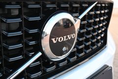 Fahrzeugabbildung Volvo XC40 B4 Ultimate Dark*STDHZG*360°*ACC*AHK