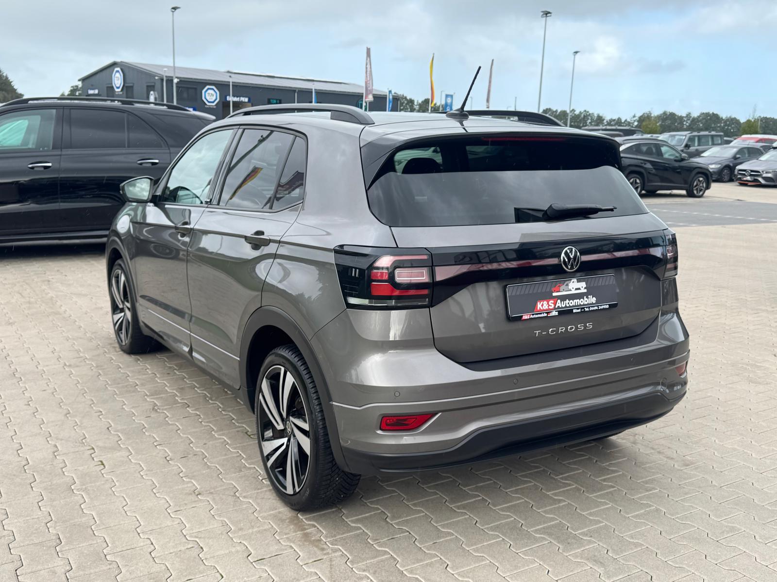 Volkswagen T-Cross 1.0 TSI DSG*R-LINE*LED*ACC*SHZ*CarPlay