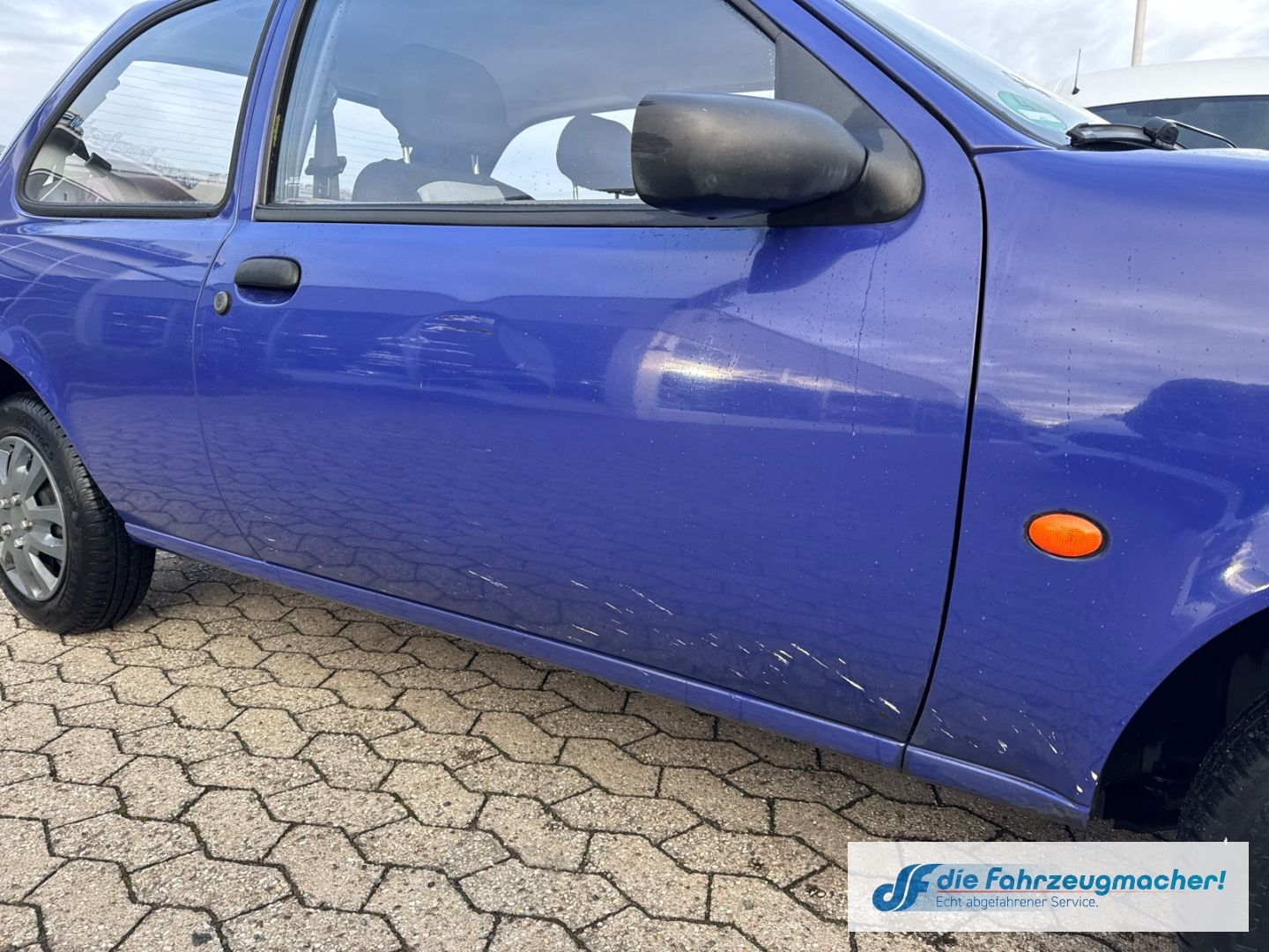 Fahrzeugabbildung Ford Fiesta TÜV 10/26 1.3l *EXPORT  74.000km