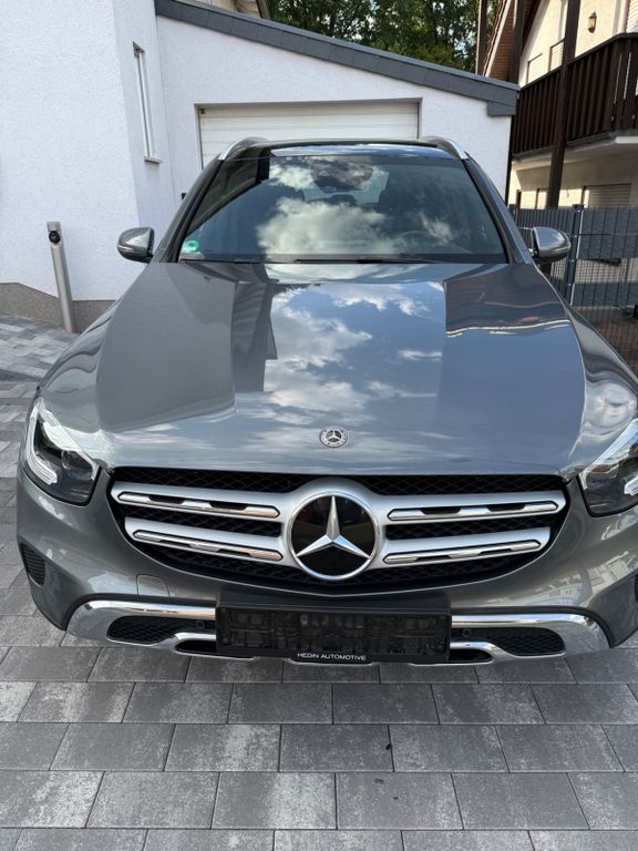 Image of Mercedes-Benz GLC 200