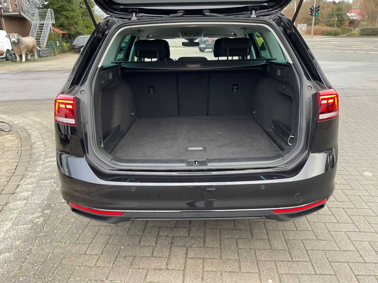 Fahrzeugabbildung Volkswagen Passat Variant 2.0 TDI DSG Busi,Kamera,LED,ACC