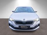 Skoda Scala Tour 1.0 TSI DSG LED Navi RFK ACC SHZ - silberne Skoda Scala