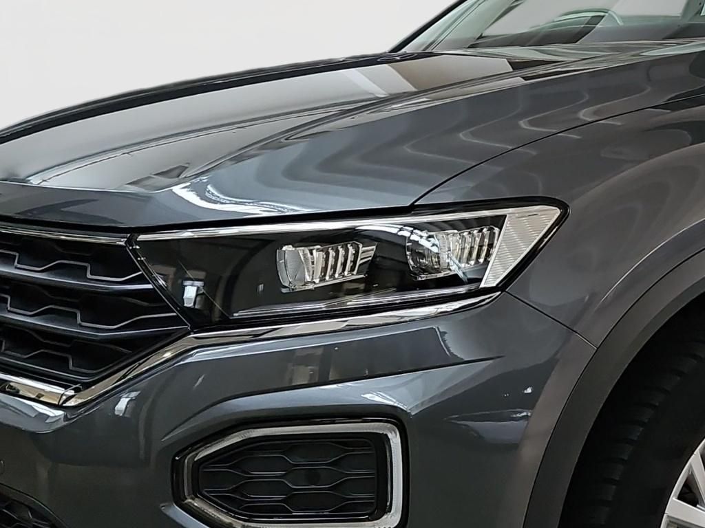 Fahrzeugabbildung Volkswagen T-Roc 1.5 TSI ACT Style ACC LED Navi Winterpaket