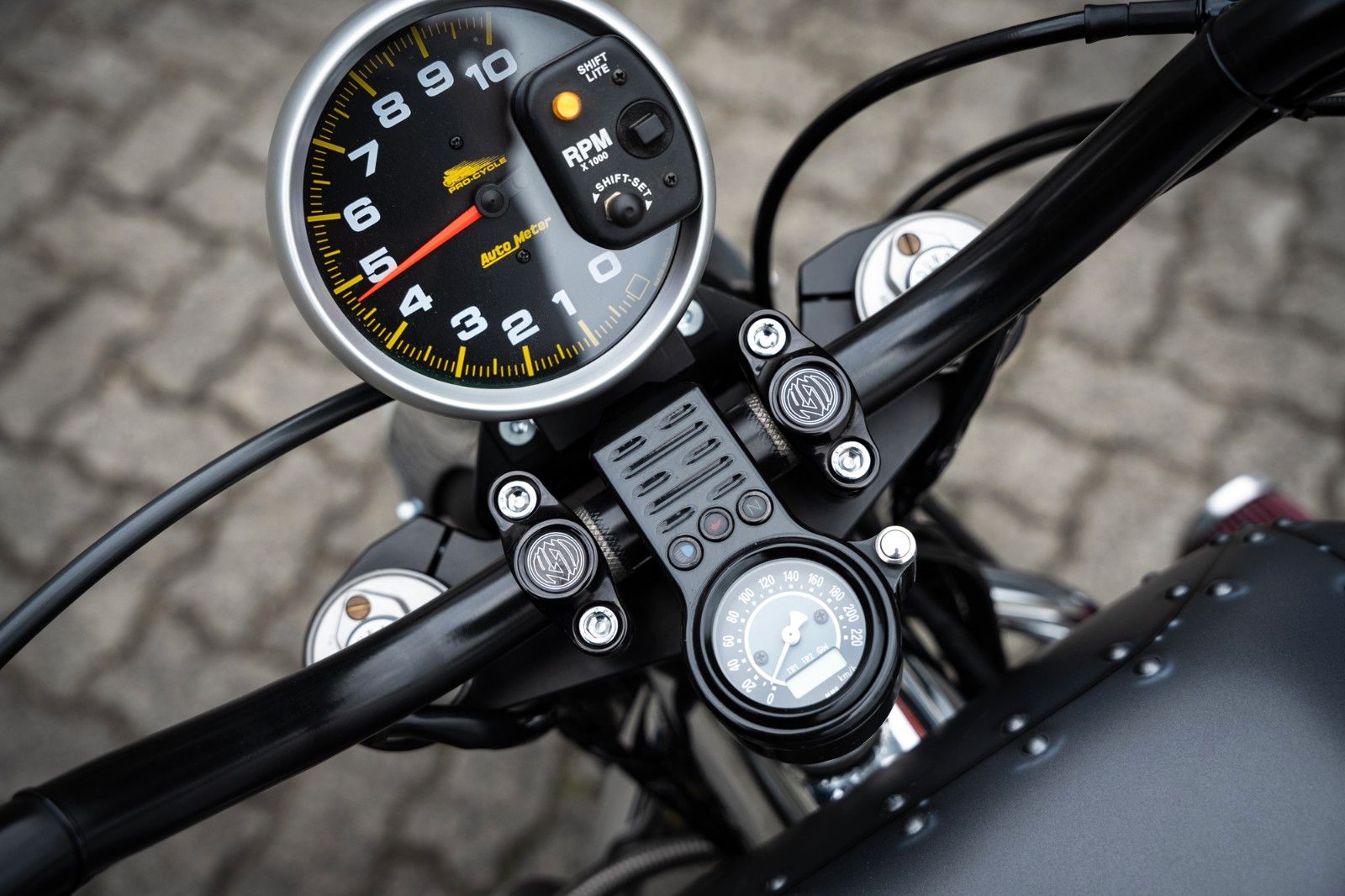 Fahrzeugabbildung Harley-Davidson SOHN-MOTORCYCLES GREYHOUND VR1750 EINZELSTÜCK