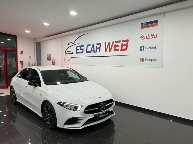 Mercedes-Benz Mercedes Benz A180d Aut. Premium AMG 116 cv