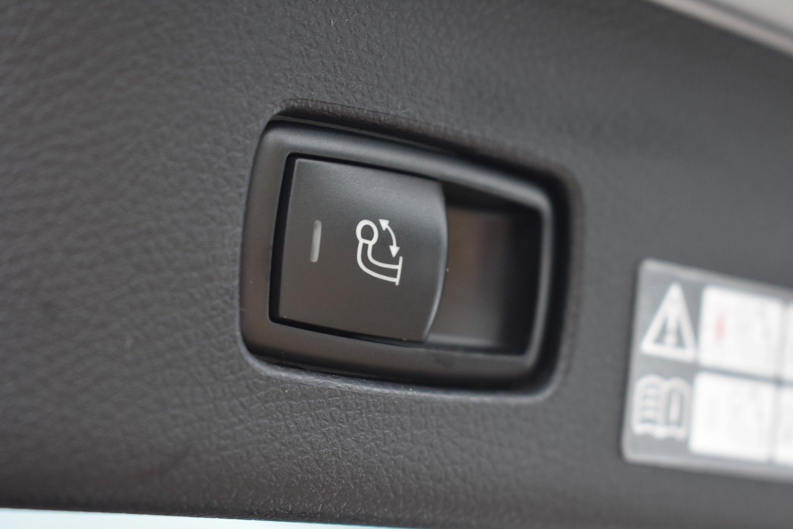 Fahrzeugabbildung Mercedes-Benz ML 350 CDI BlueTec 4Matic AHK/PANO/DISTRONIC