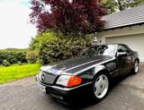 Mercedes-Benz Traumhafter SL 300 24V in "tripple black" - Mercedes-Benz SL 300: Cabrio