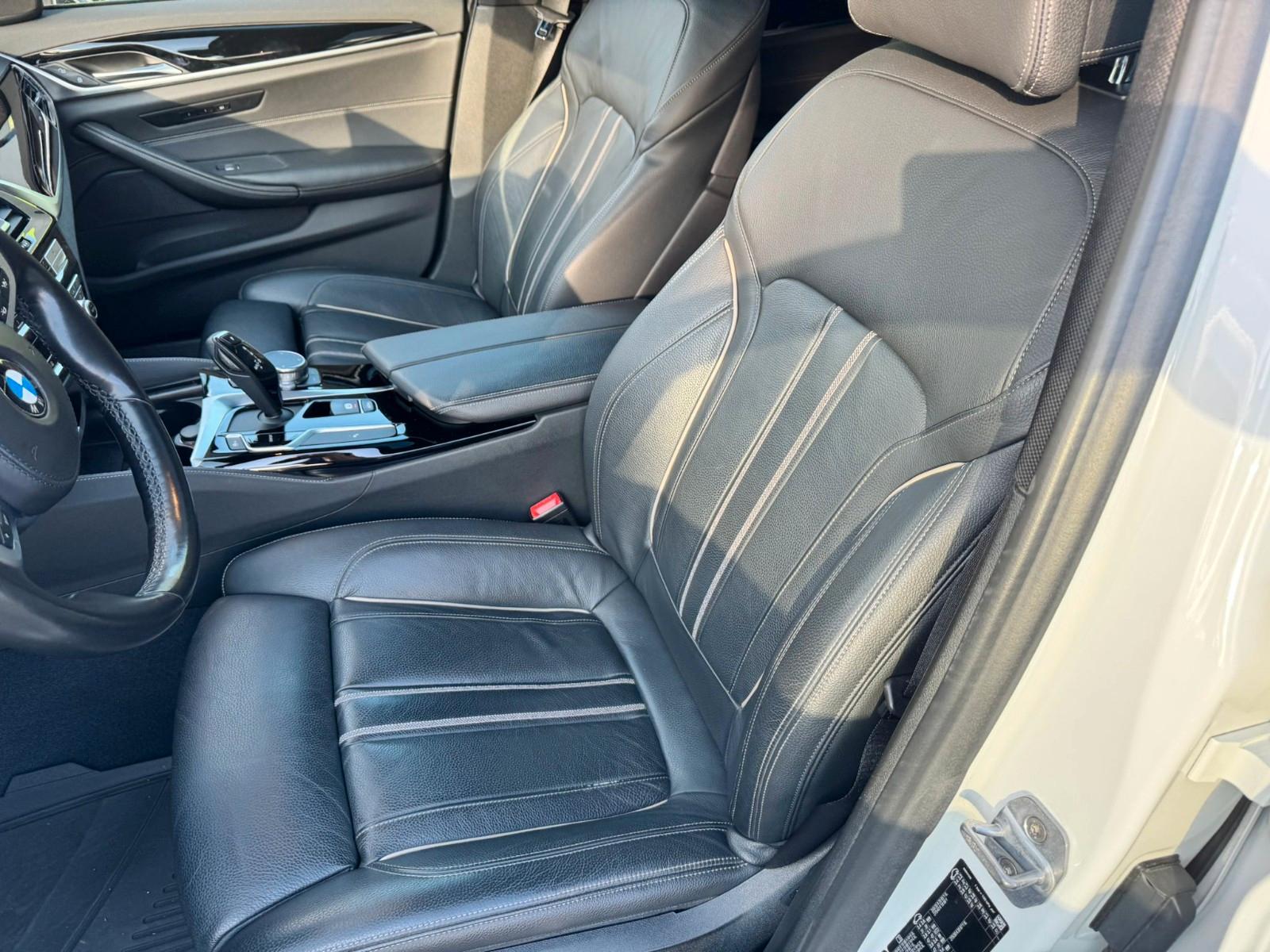 BMW 530d xDrive Touring M Sportpaket Pano AHK ACC 