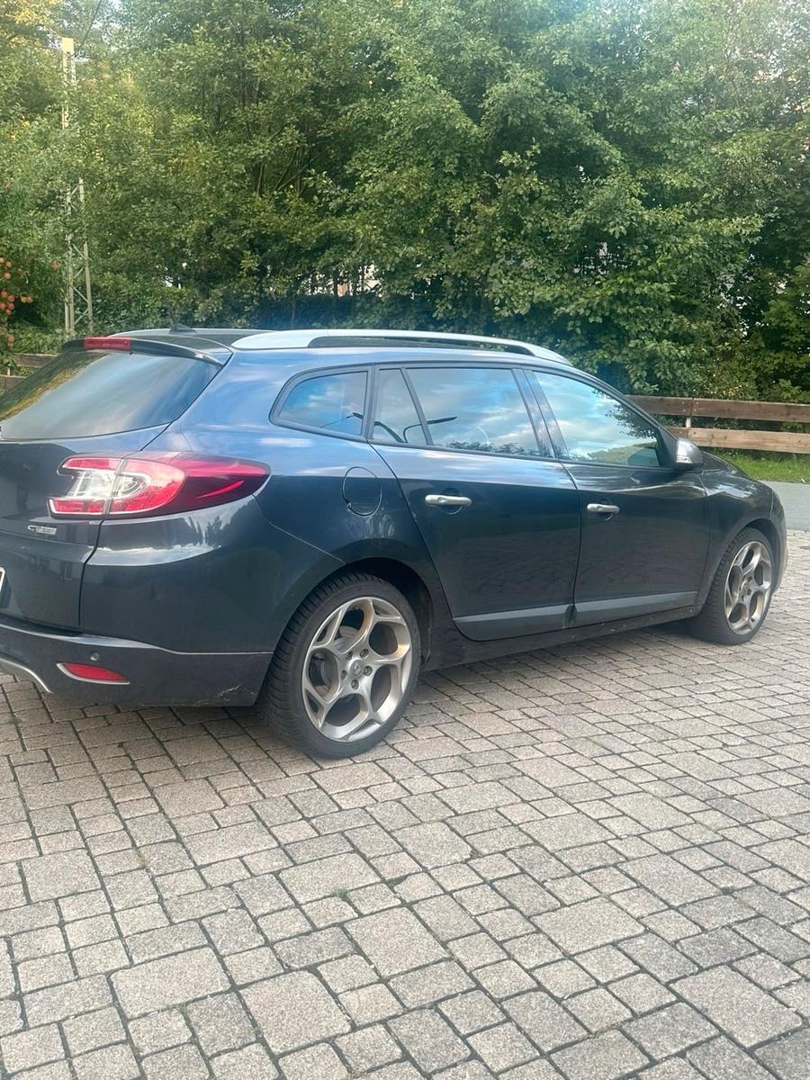 Renault Megane 2011 — photo 5