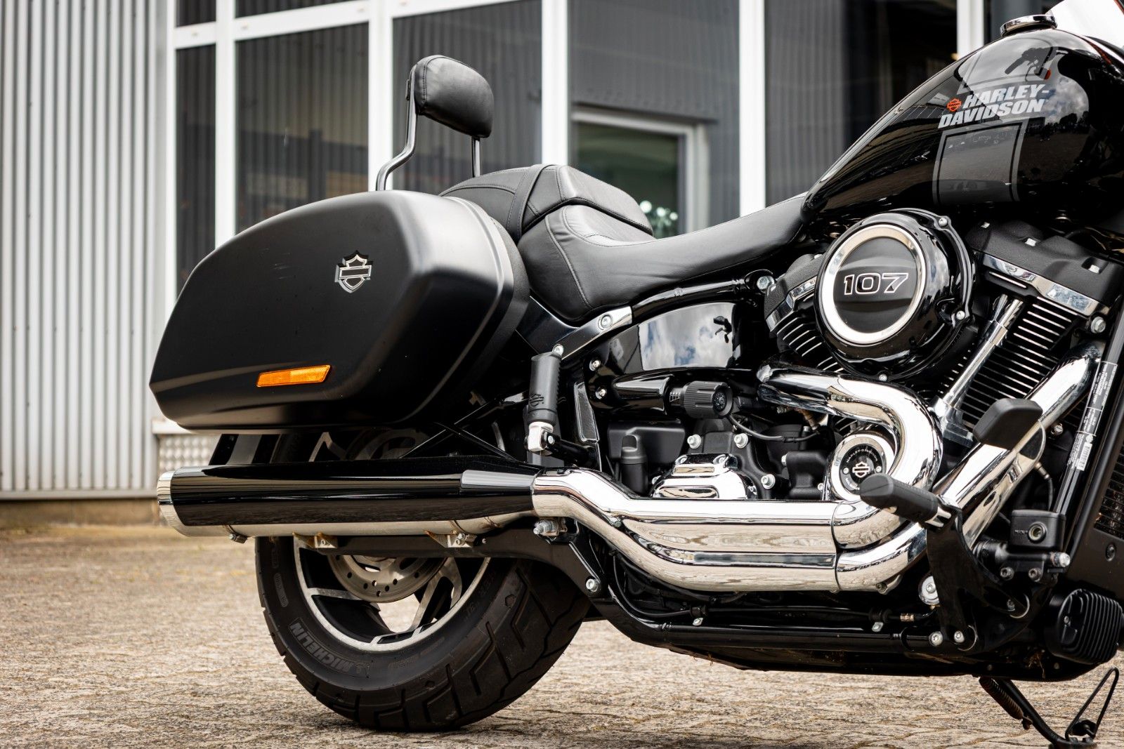 Fahrzeugabbildung Harley-Davidson FLSB Sport Glide 107 cui - Top gepflegt!