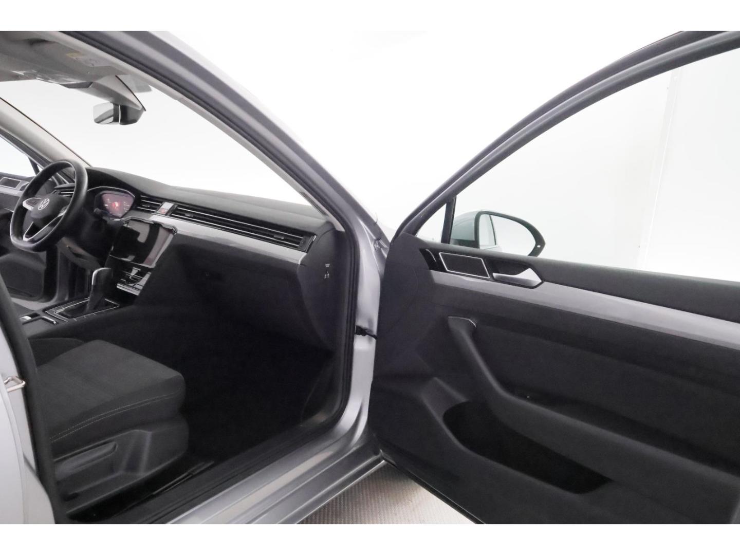 Volkswagen Passat 2.0TDI DSG Business+LED+VIRTUAL, миниатюра 13
