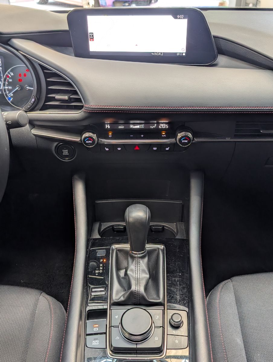 Fahrzeugabbildung Mazda 3 2.0 Skyactive-G Homura HUD Navi LED Kamera ACC