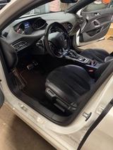 Peugeot 308 BlueHDi 130 EAT8 GT Pack GT Pack - Peugeot 308 von privat