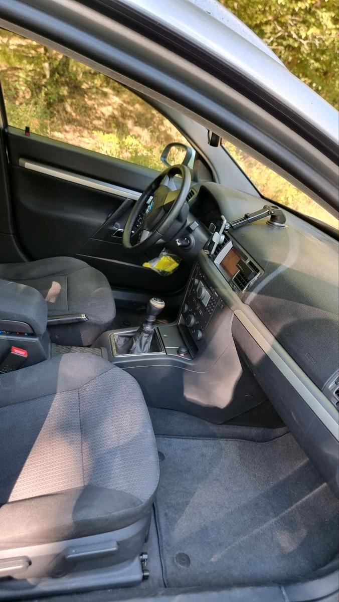 Opel Vectra 2006 — photo 8