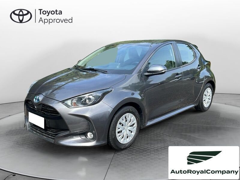 Toyota Yaris Hybrid Active MY22