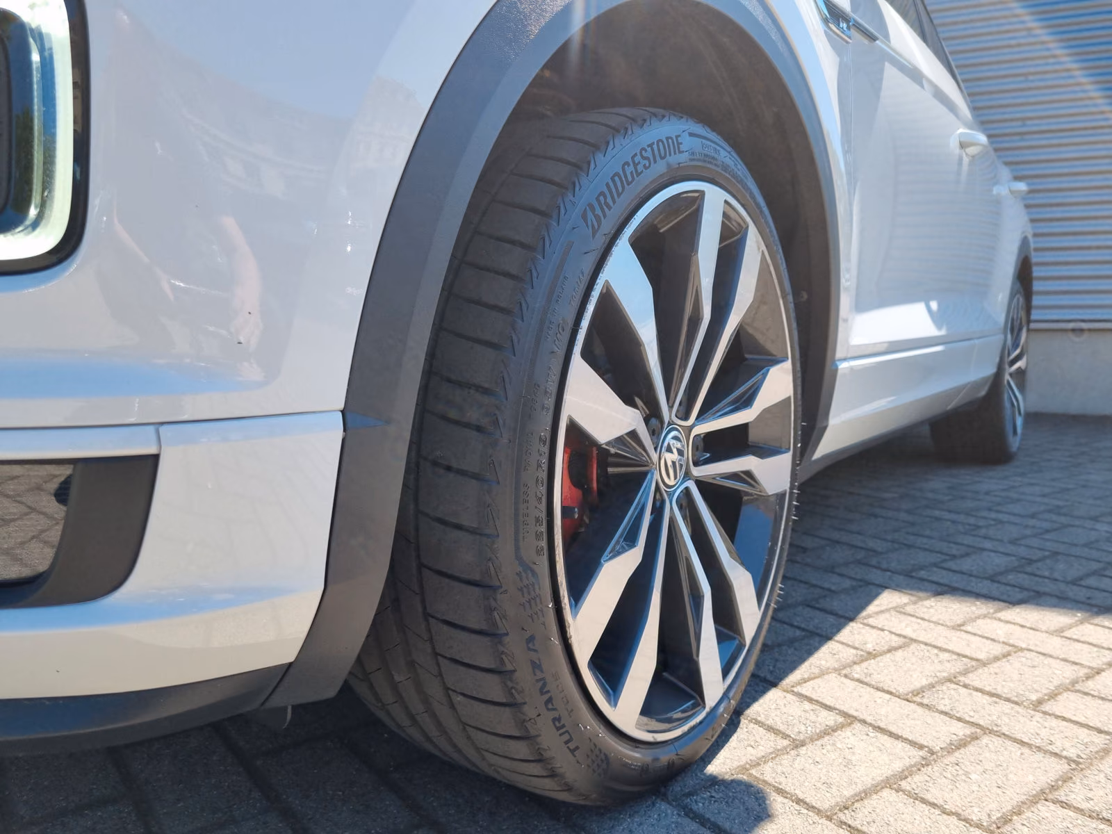 Volkswagen T-Roc 2.0 TSI 4M R-line LED VIRTUAL SUZUKA 19"