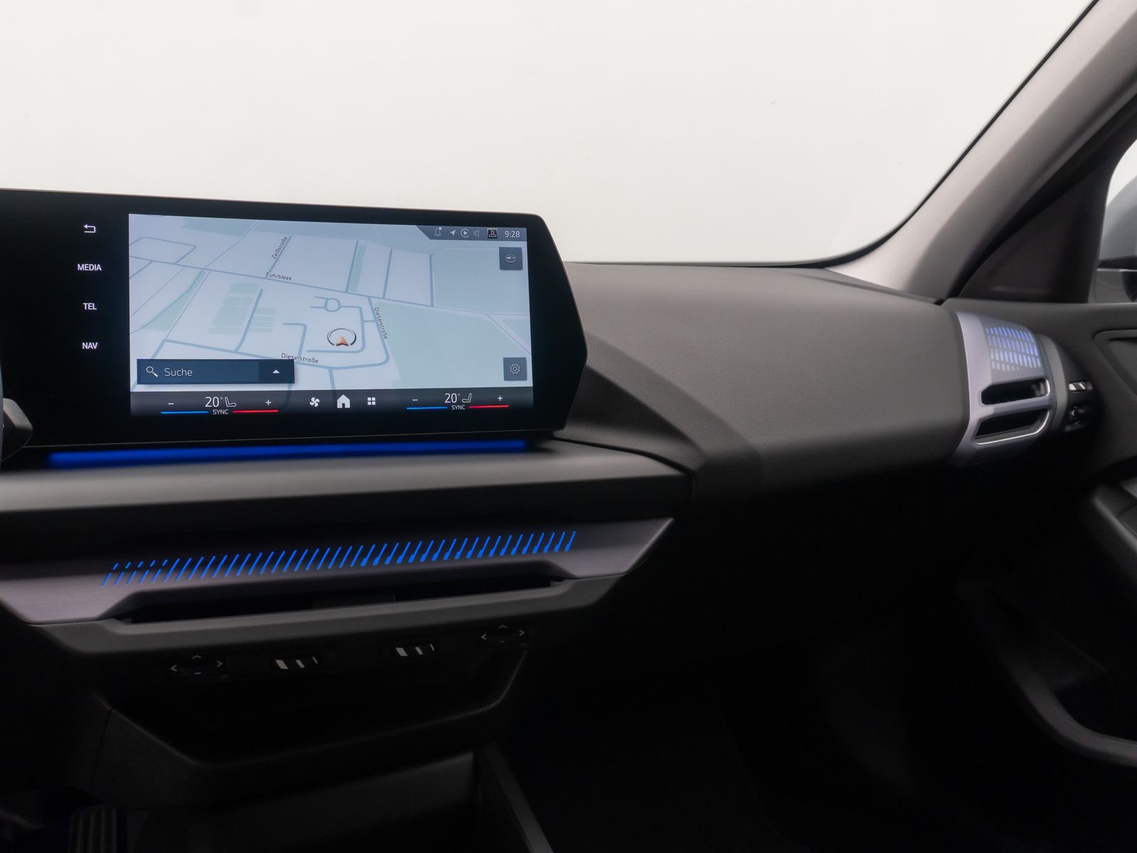 Fahrzeugabbildung BMW 120d HUD 360°DAB Alarm Komfort AdaptivLED 18Zoll