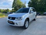 Suzuki Grand Vitara 2.0 Limited Comfort - Suzuki Grand Vitara: Comfort
