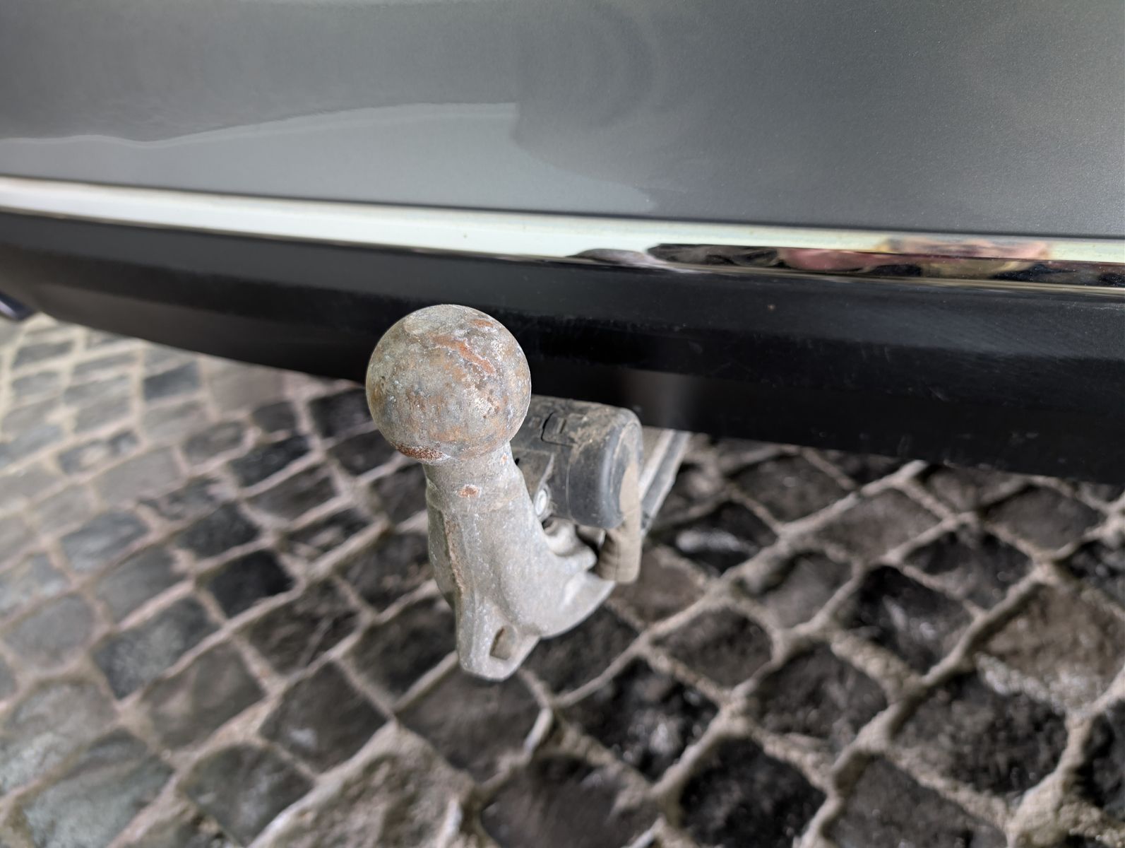 Fahrzeugabbildung BMW 530 e Luxury Line HEV AHK LED LEDER SHZ SoH 97%