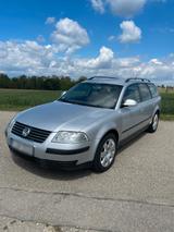 Volkswagen VW Passat 3B5.5  aus 09.2004 - Volkswagen Passat aus 2004: Kombi
