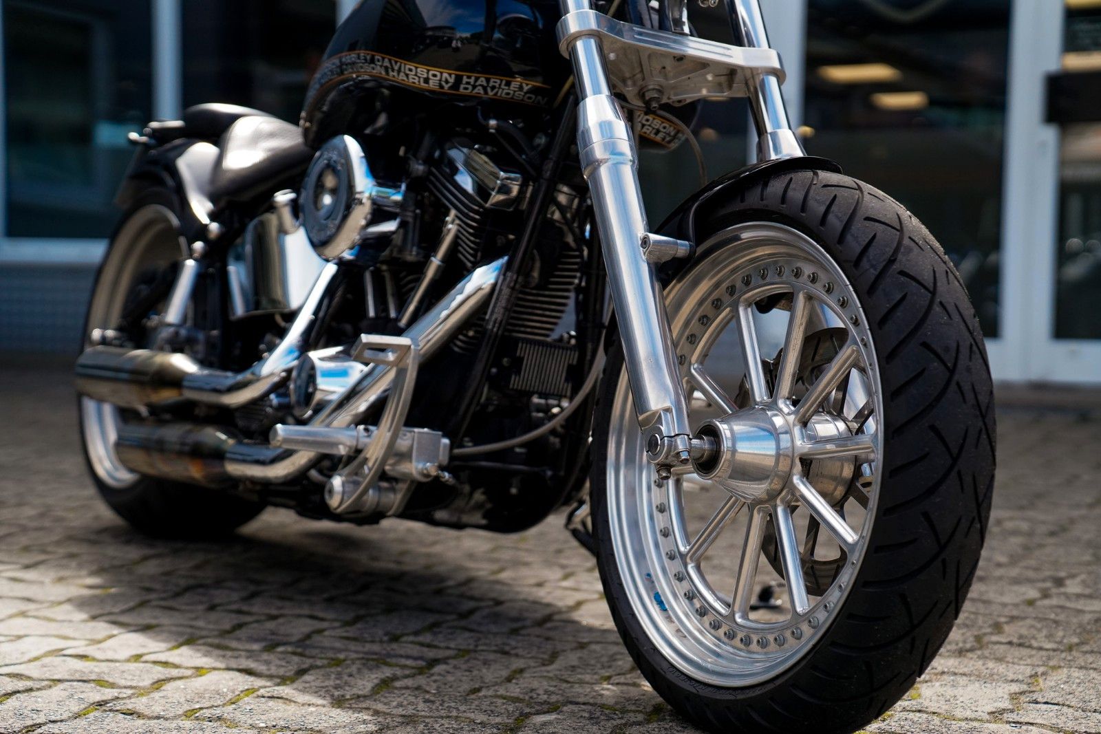 Fahrzeugabbildung Harley-Davidson FLSTC HERITAGE SOFTAIL CLASSIC EVO Custom Umbau