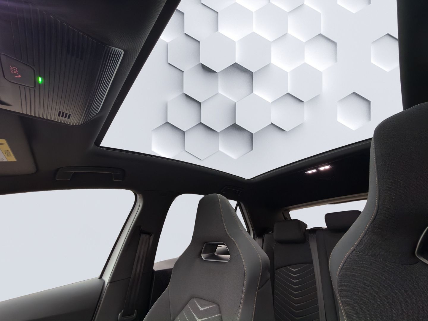 Born 150kW LED PanoDach GJR ACC Rückfahrkamera S