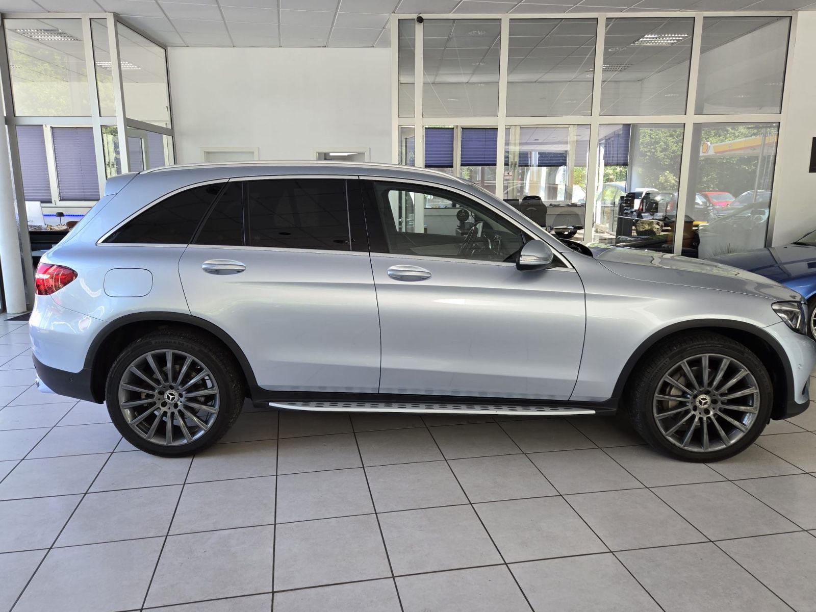 Fahrzeugabbildung Mercedes-Benz GLC 220 d 4Matic * AMG ALU* KAMERA *