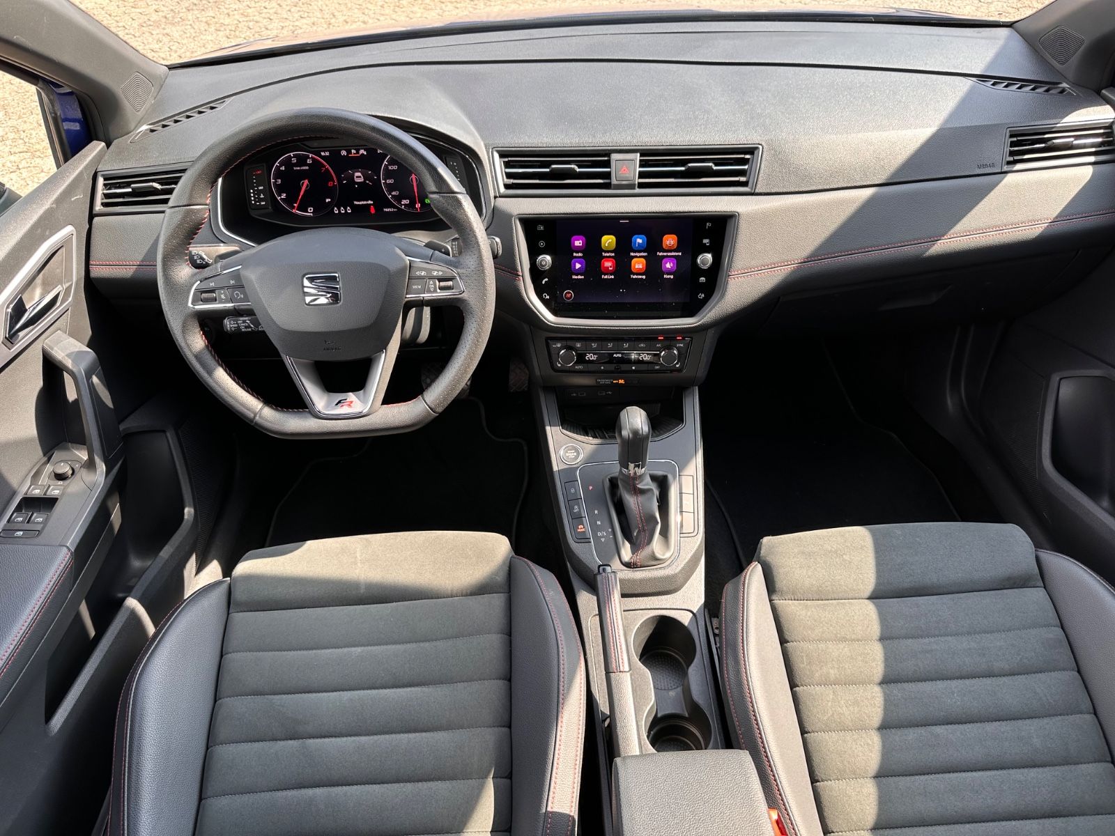 Fahrzeugabbildung SEAT Ibiza Black Edition 1.0 TSI DSG ACC/Navi/RFK/APP