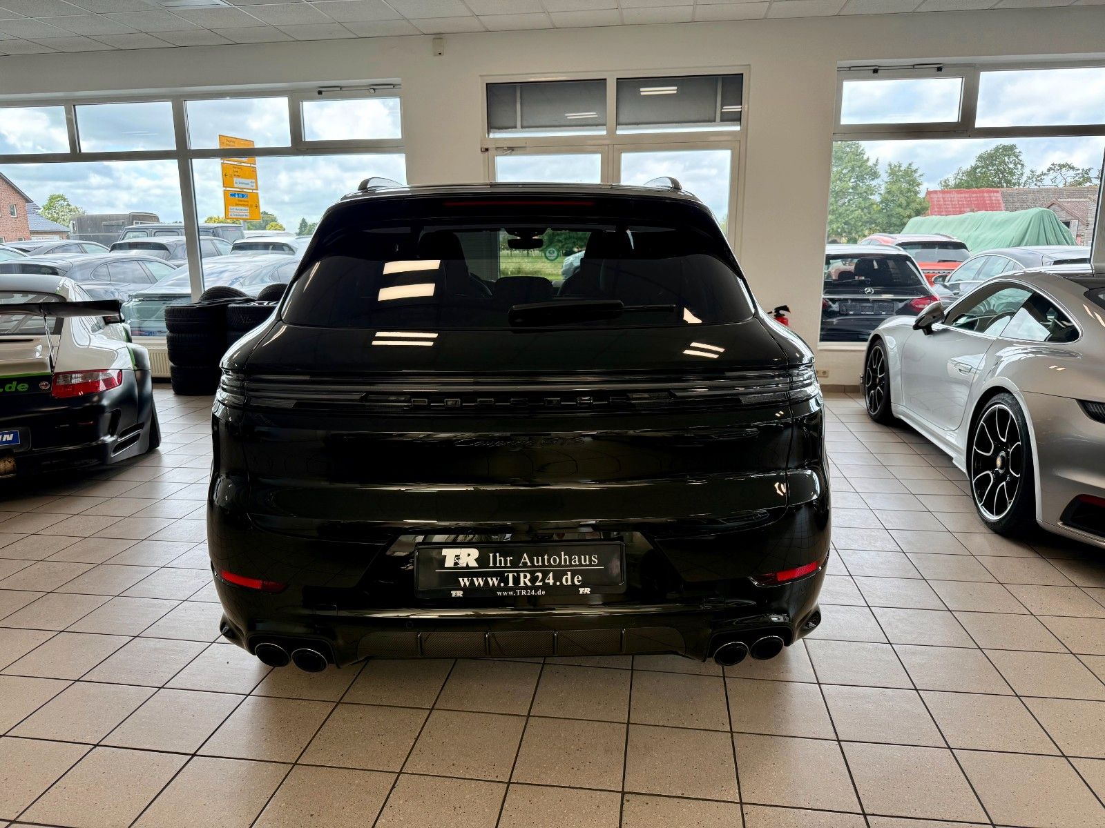 Fahrzeugabbildung Porsche Cayenne GTS PTS-Farbe/CarbonDesign/HUD/Burmester