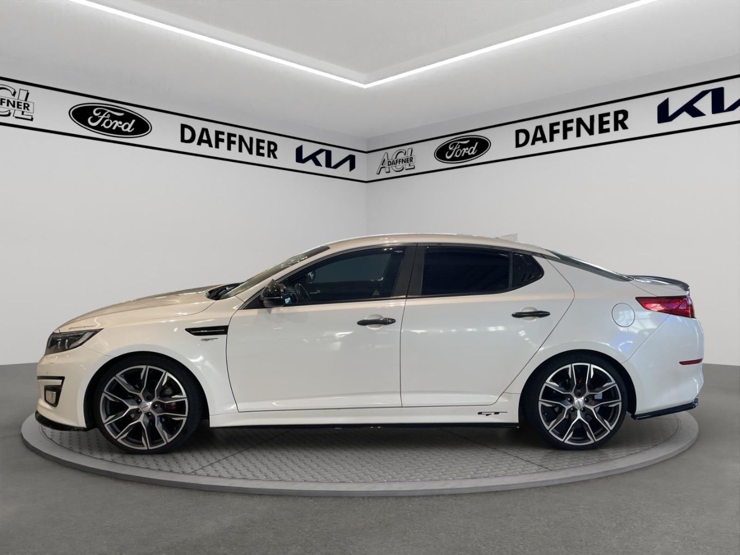 Fahrzeugabbildung Kia Optima Edition 7 Kamera Tempomat SHZ LED