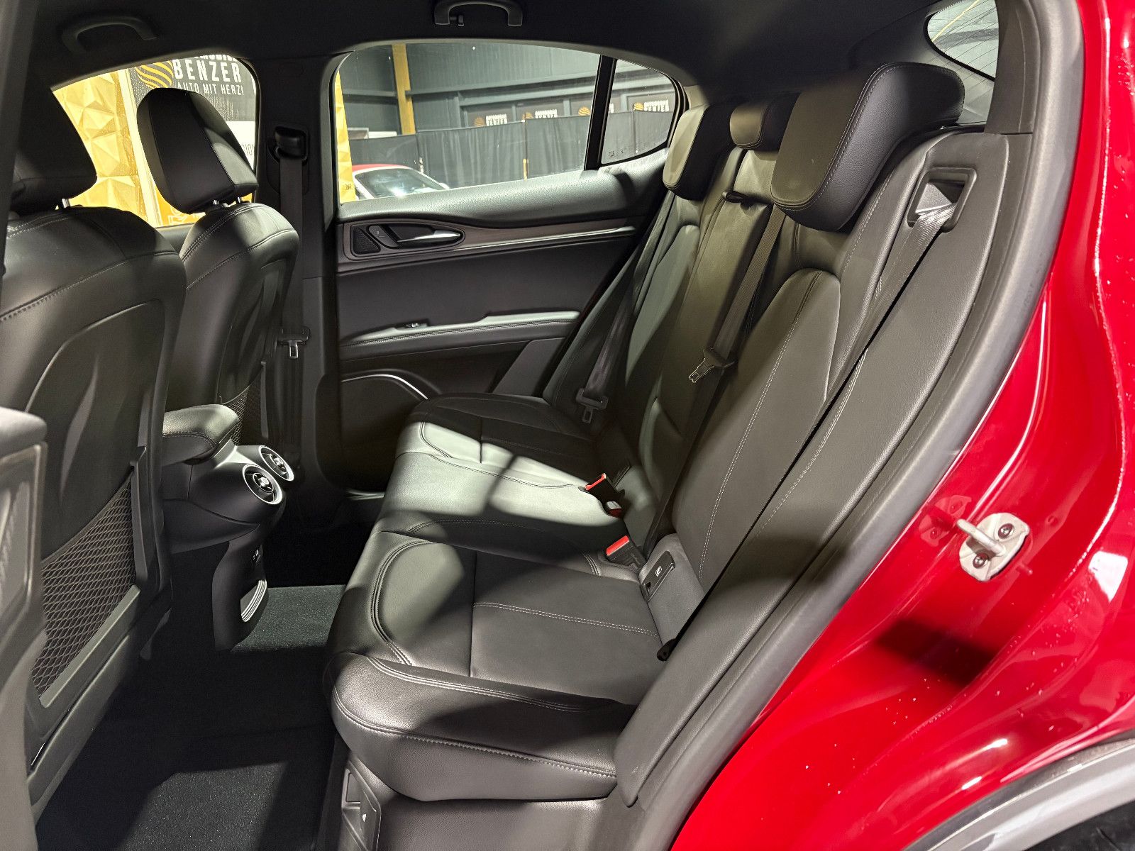 Fahrzeugabbildung Alfa Romeo Stelvio Ti Q4/MEMORY/ACC/NAVI/KAMERA/SHZ/KLIMA