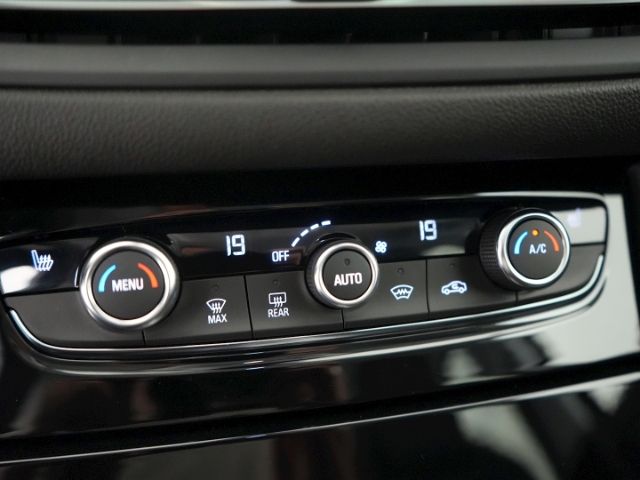 Grandland GSe 4X4 PHEV AT+AHK+NAVI+360 GRAD KAME