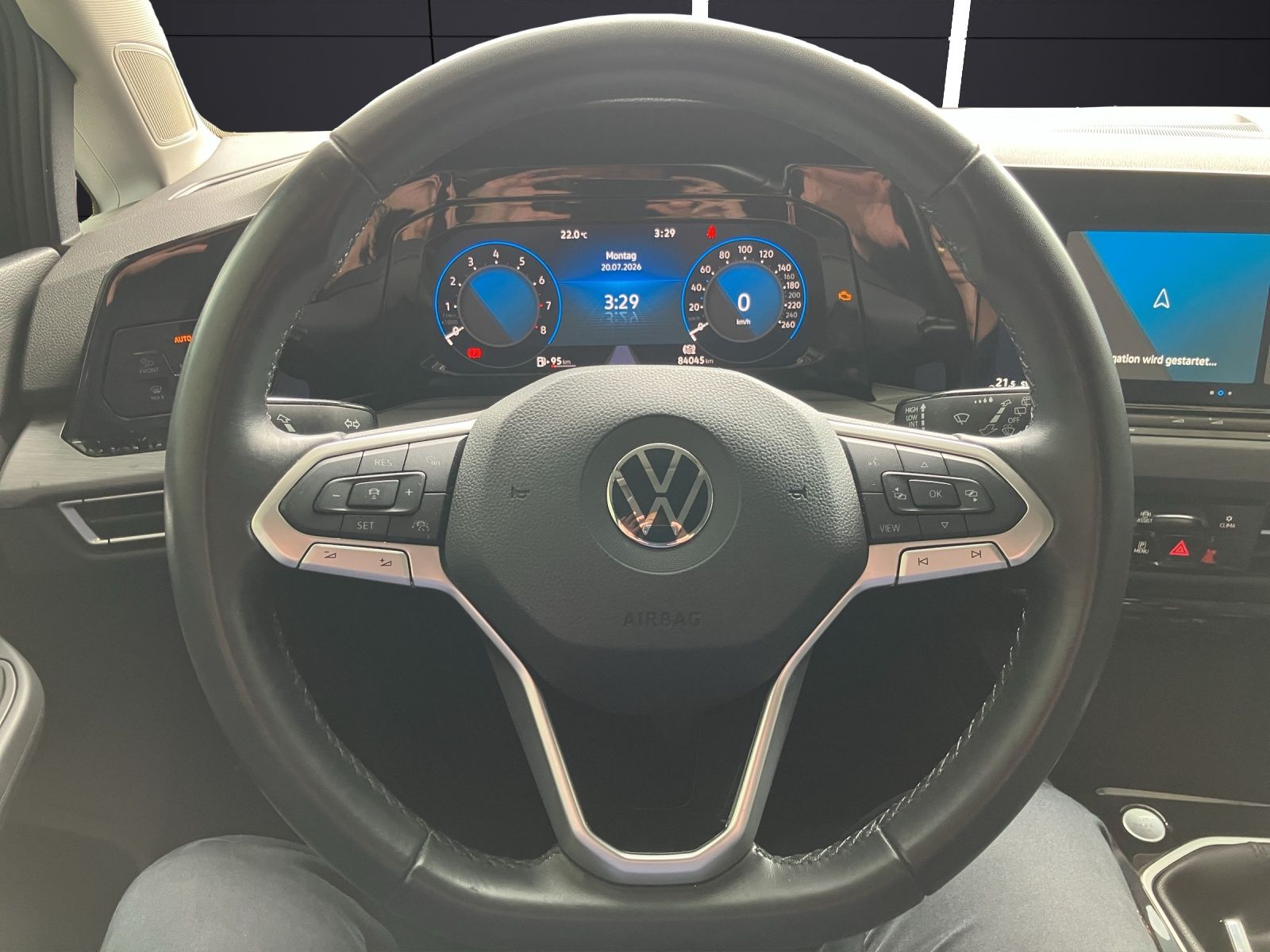 Fahrzeugabbildung Volkswagen Golf VIII Variant TSI Style LED ACC App-Connect