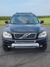 Volvo XC90 D4 Geartronic Momentum Momentum - Volvo XC90 aus 2013: Geländewagen