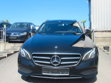 Mercedes E 220 - 2
