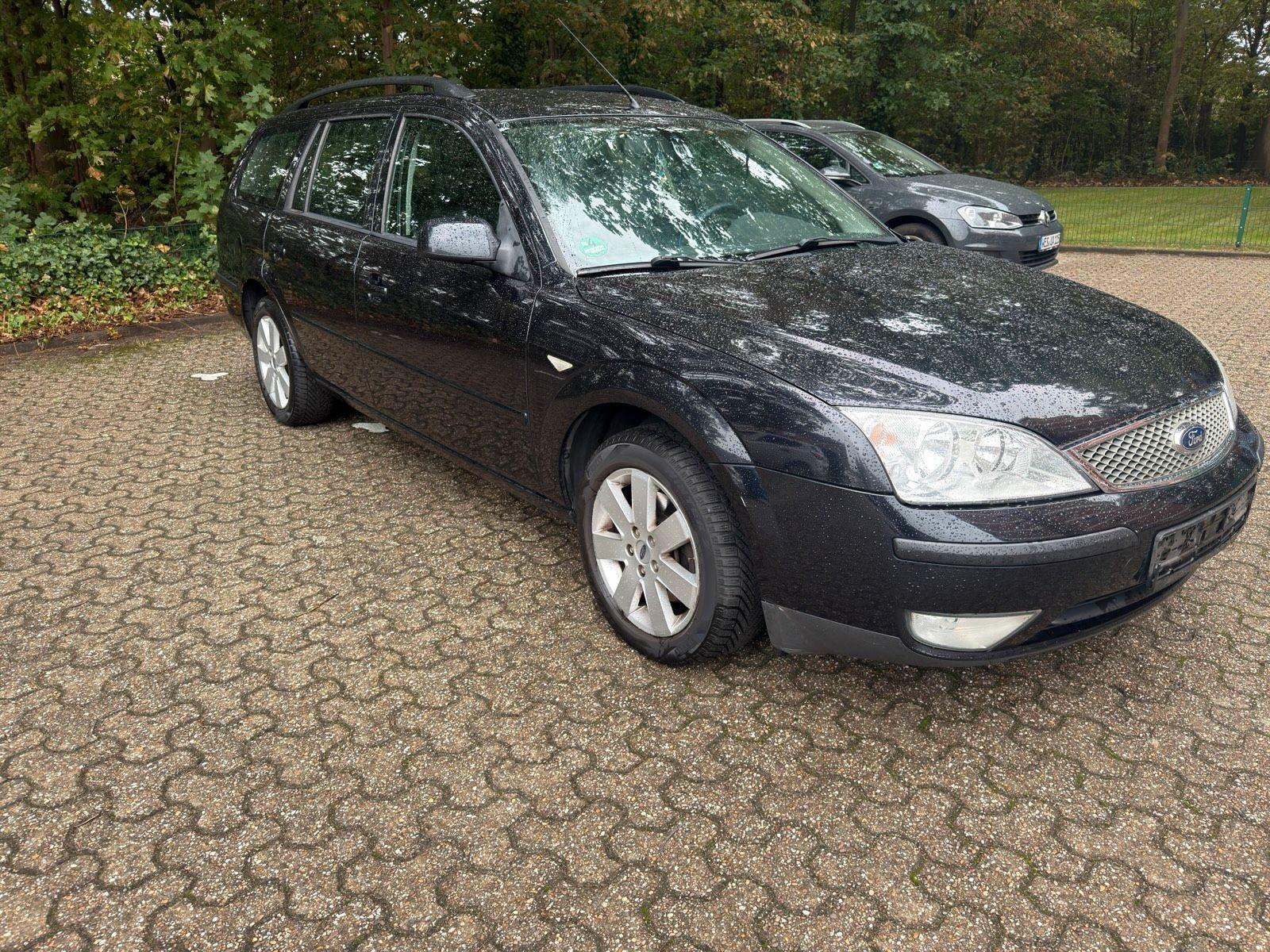Ford Mondeo 2004 — interior