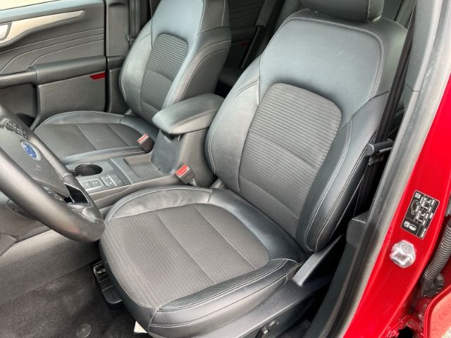 Fahrzeugabbildung Ford Kuga 2.5 Duratec Hybrid FHEV Titanium X Autom. A