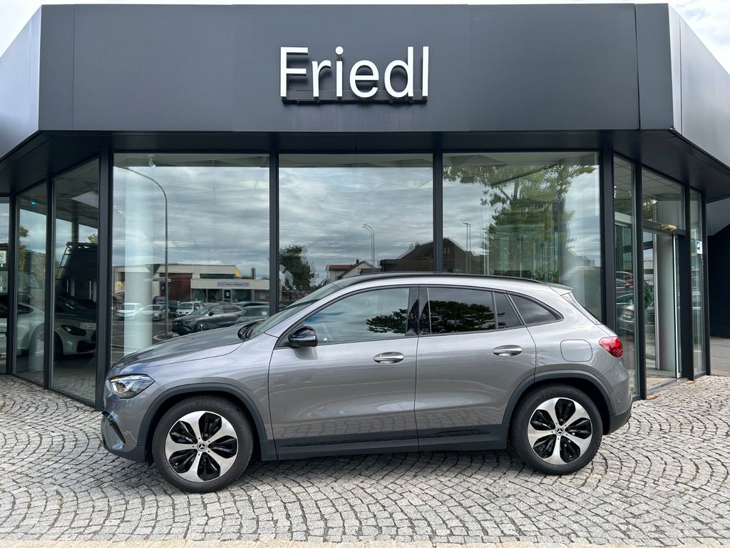 Image of Mercedes-Benz GLA 200