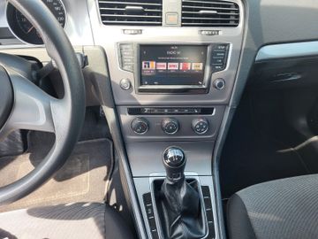 Volkswagen Golf - 12