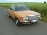 Mercedes-Benz 230 Coupé C123 - Mercedes-Benz 230: Automatik